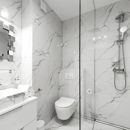 Z Widokiem Na Mazury Jezioro Magistrackie Sauna * مارونجوفو